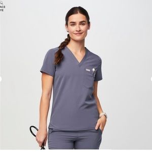Figs Space Navy Catarina one pocket scrub top